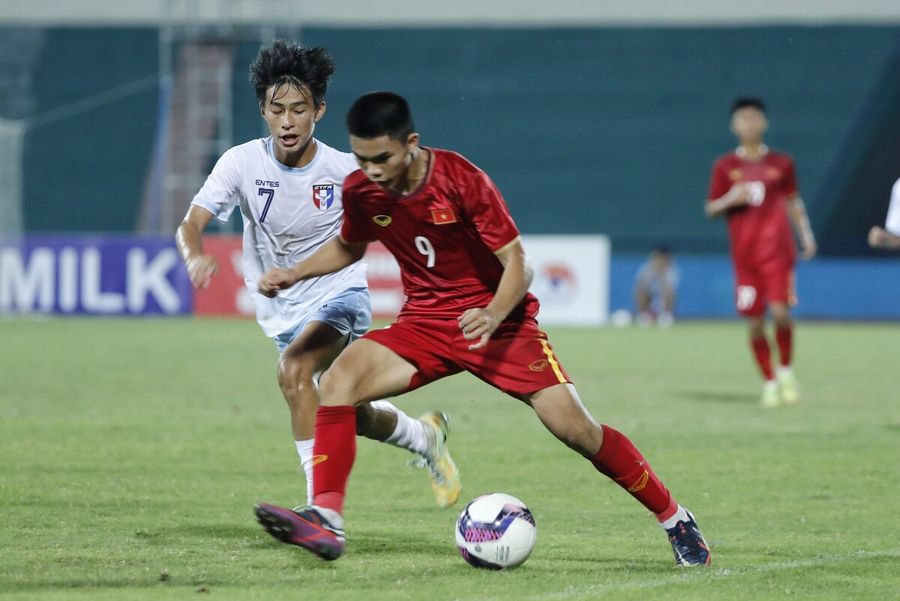中華U17首戰不敵越南 教頭提點需時刻專注 中華U17首戰不敵越南 教頭提點需時刻專注