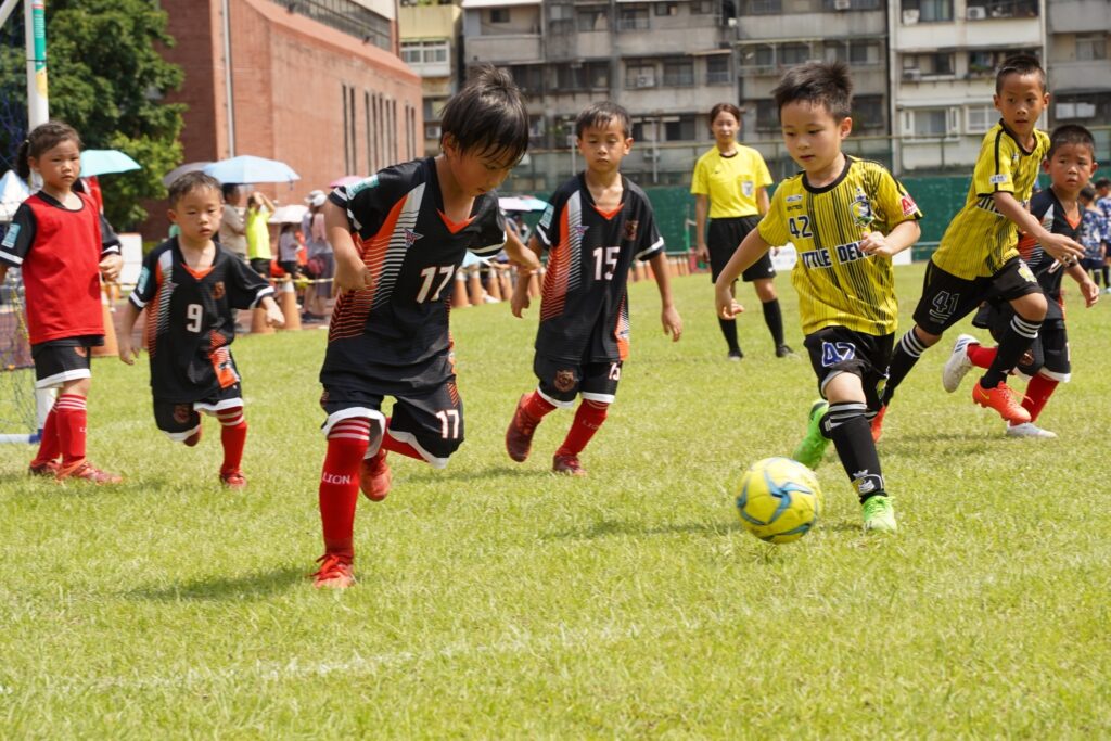 U6的小孩要怎麼教足球 高雄小惡魔教練來跟你講 U6的小孩要怎麼教足球 高雄小惡魔教練來跟你講